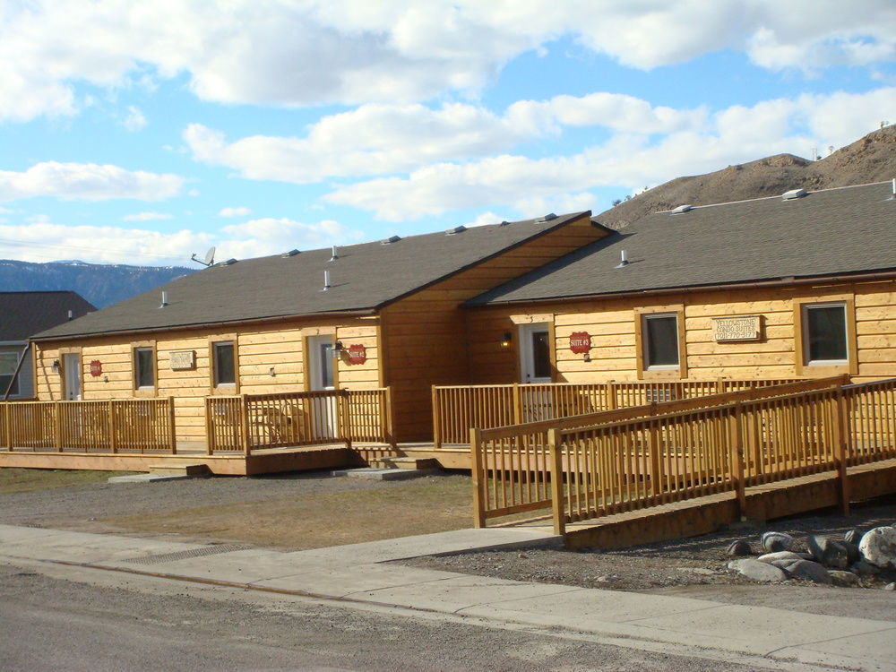 Yellowstone Condos & Suites การ์ดีเนอร์ ภายนอก รูปภาพ