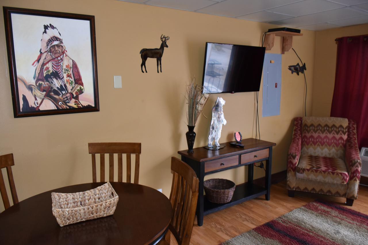Yellowstone Condos & Suites การ์ดีเนอร์ ภายนอก รูปภาพ