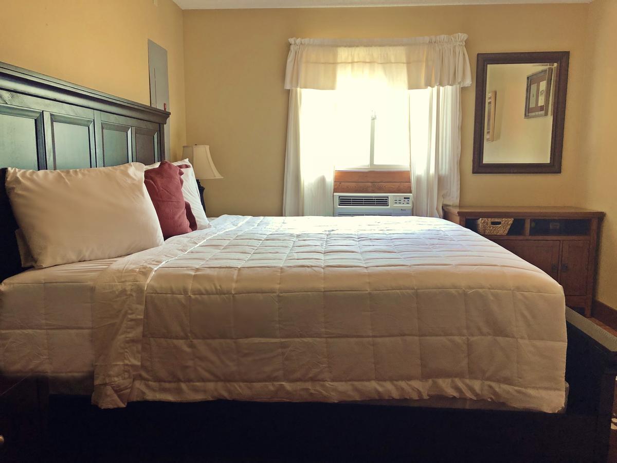 Yellowstone Condos & Suites การ์ดีเนอร์ ภายนอก รูปภาพ