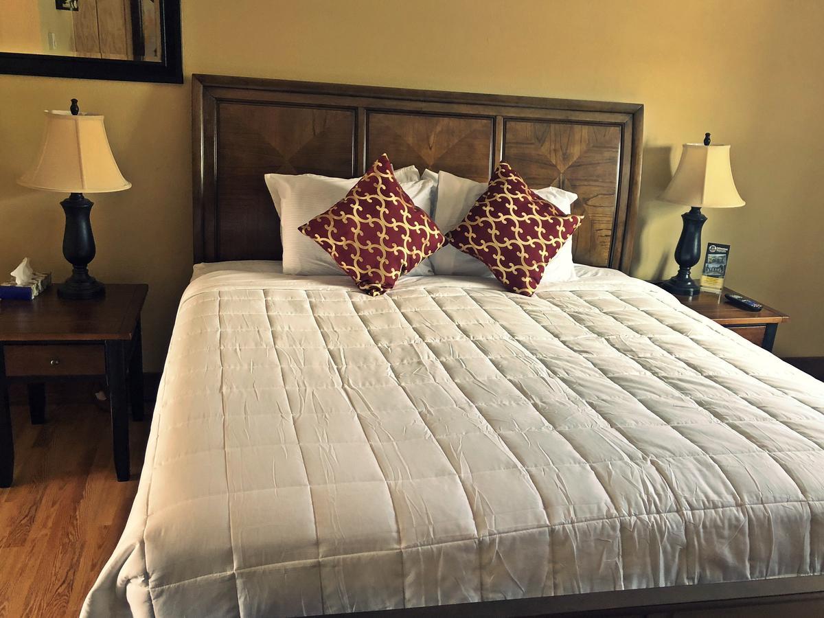 Yellowstone Condos & Suites การ์ดีเนอร์ ภายนอก รูปภาพ