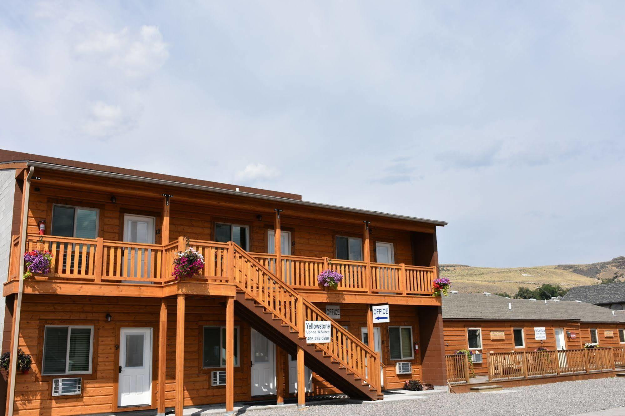 Yellowstone Condos & Suites การ์ดีเนอร์ ภายนอก รูปภาพ