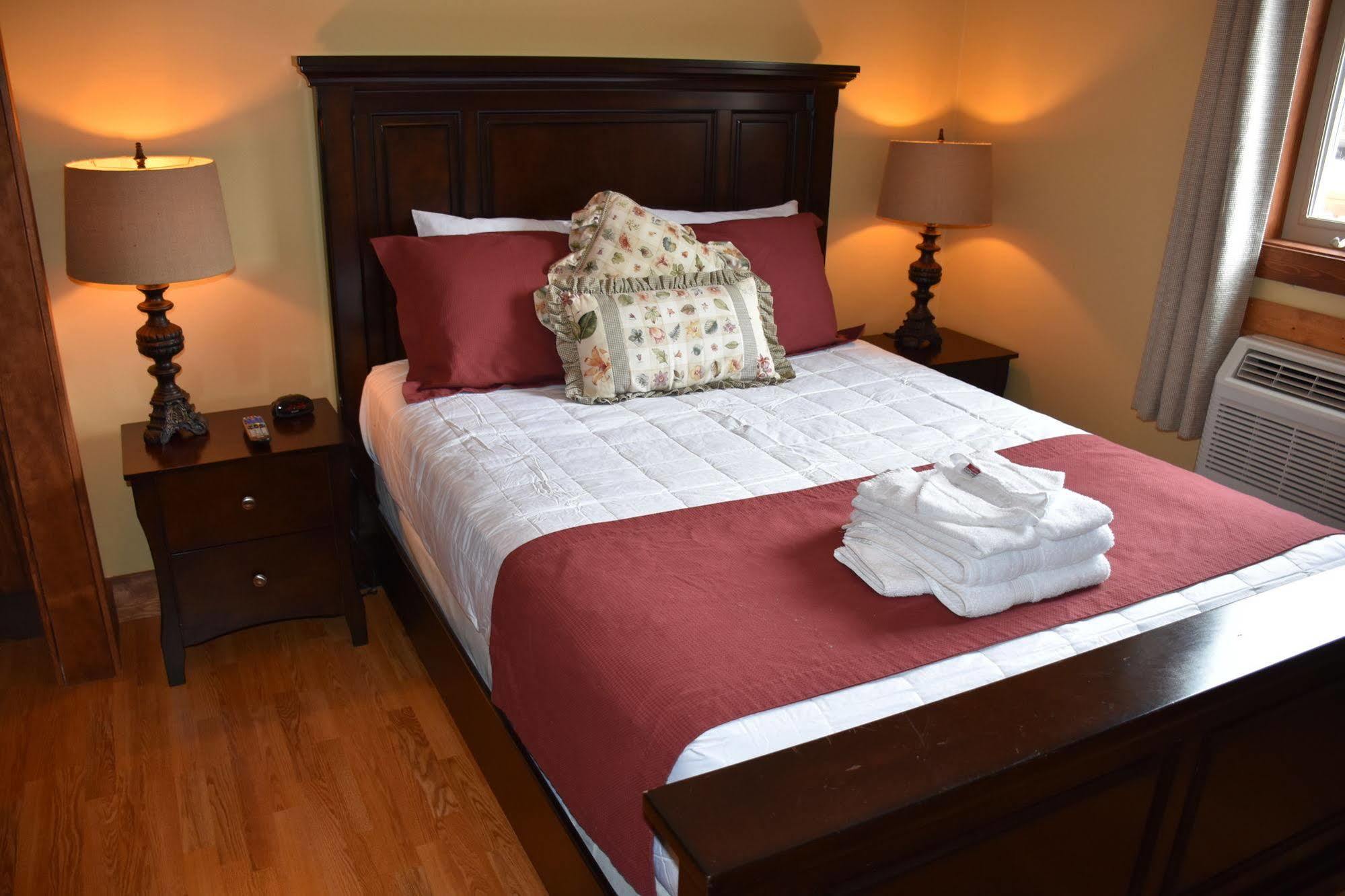 Yellowstone Condos & Suites การ์ดีเนอร์ ภายนอก รูปภาพ
